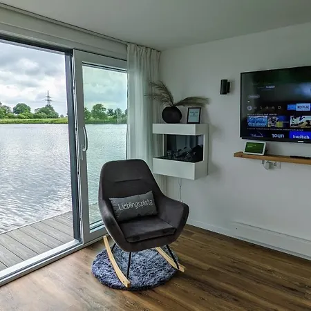 Hausboot Wangermeerblick Botel Schillig