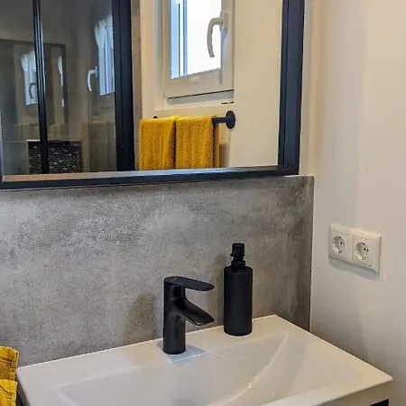 Hausboot Wangermeerblick * שיליג