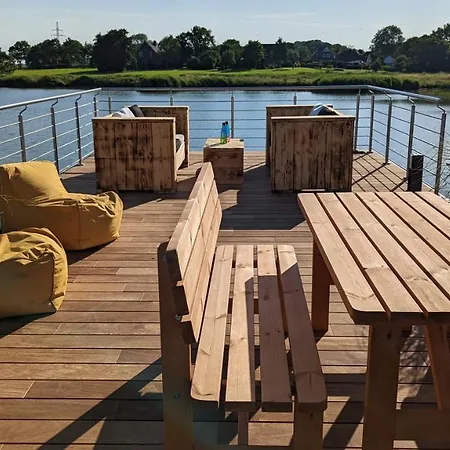 Hausboot Wangermeerblick Botel Schillig